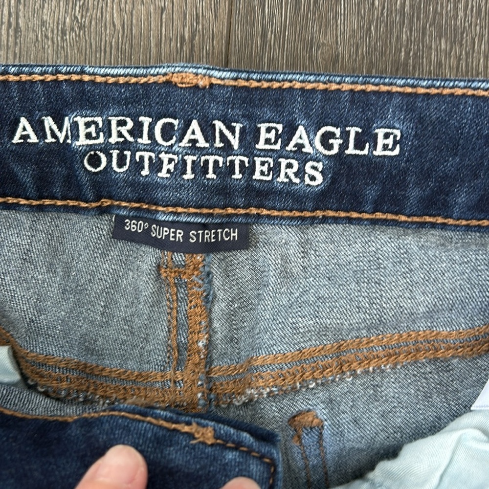 American Eagle Denim Shorts - Picture 2 of 4